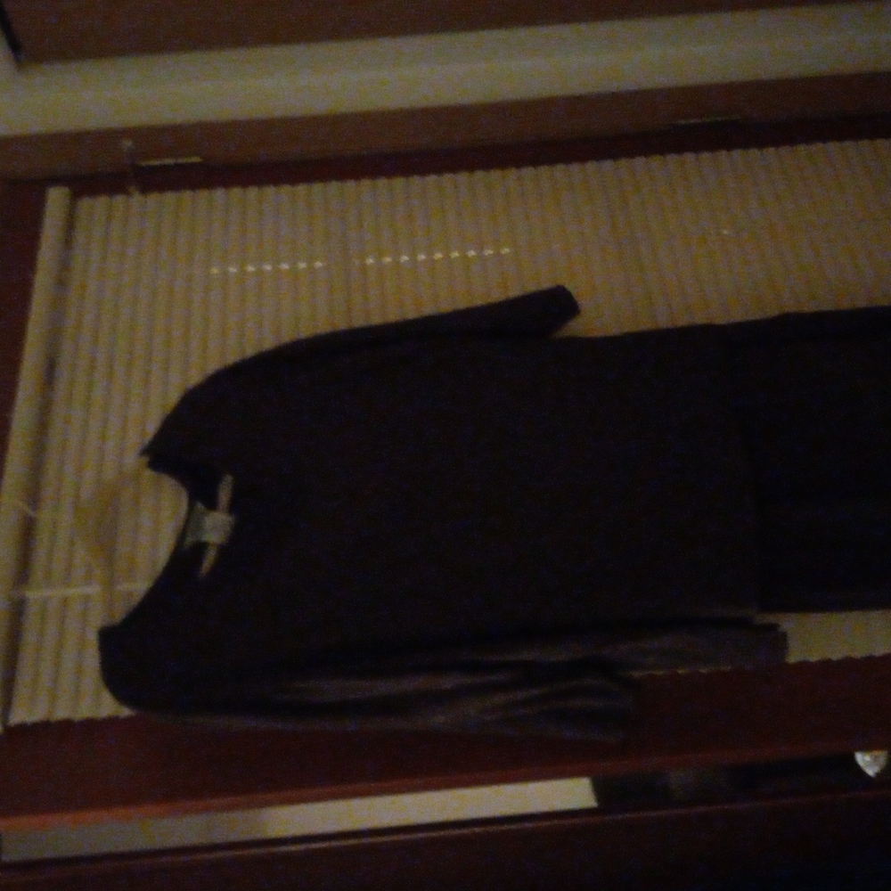 Stonebridge long-sleeved brown dress size L. New w/o tags. Perfect unworn.